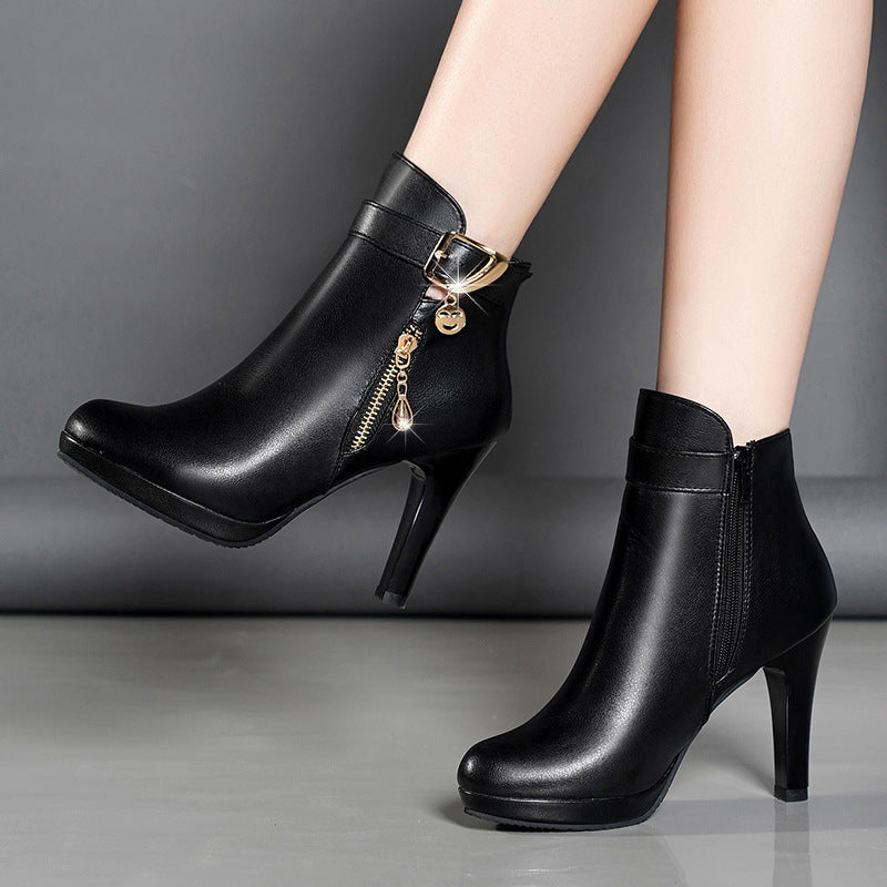 Sleek Pointed-Toe Heeled Boots