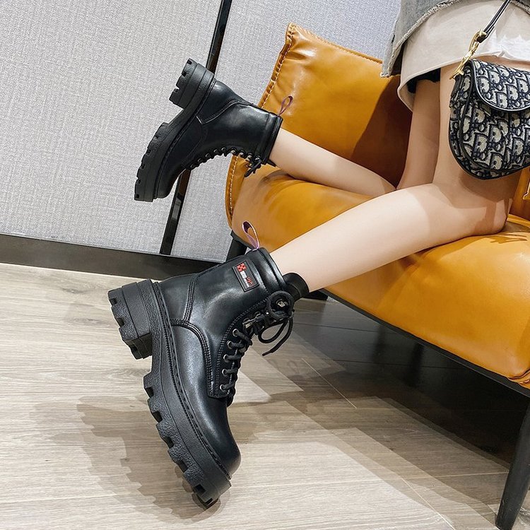 The Winter Walk Boot | Black & Grey Blue