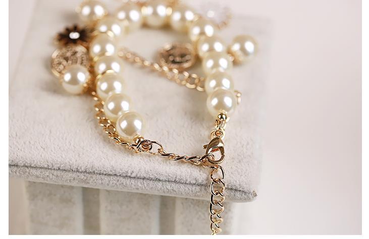 The MEEANT. Pearl Garden Bracelet 🤍