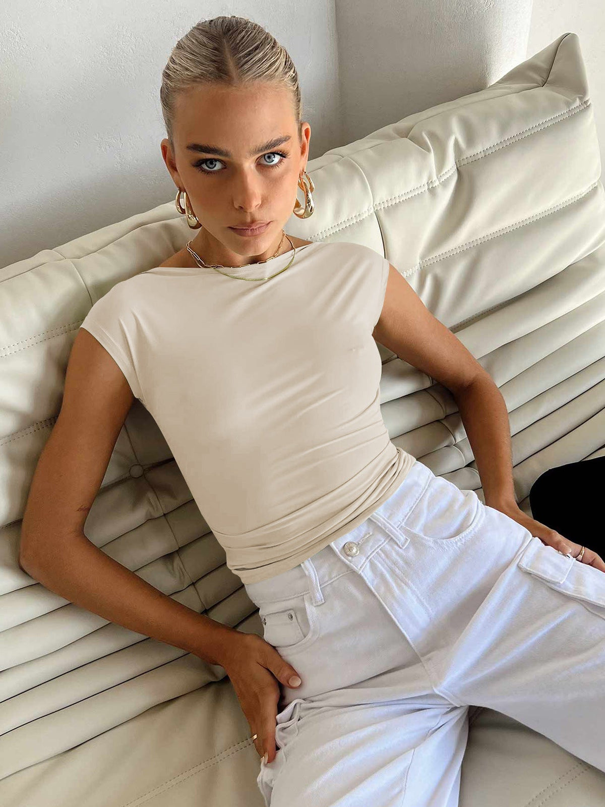 ✦ The MEEANT. Backless Sculpt Top