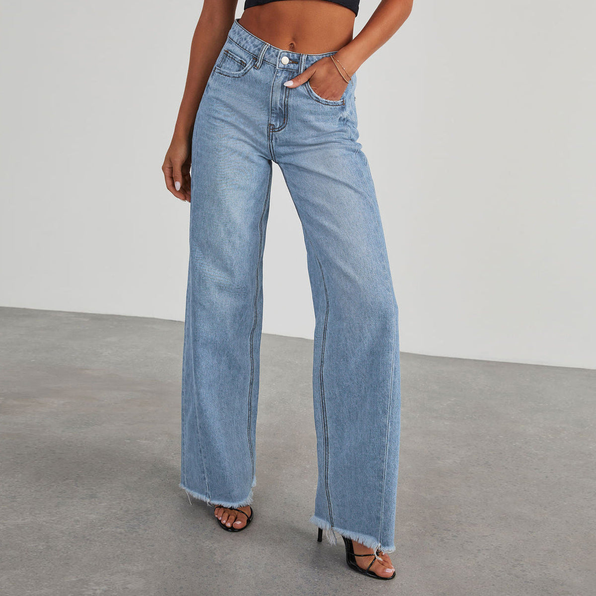 MEEANT. High-Waist Straight-Leg Jeans