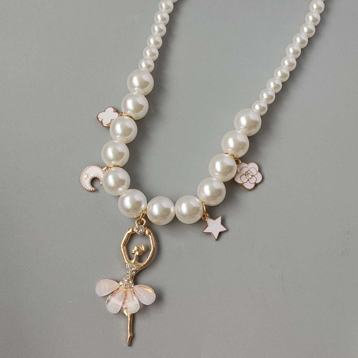 The MEEANT. Pearl Garden Necklace