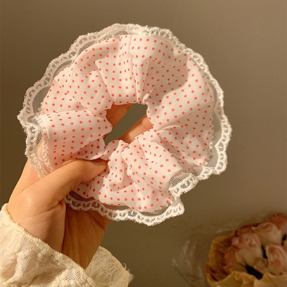 🌸 The MEEANT. Floral Scrunchie