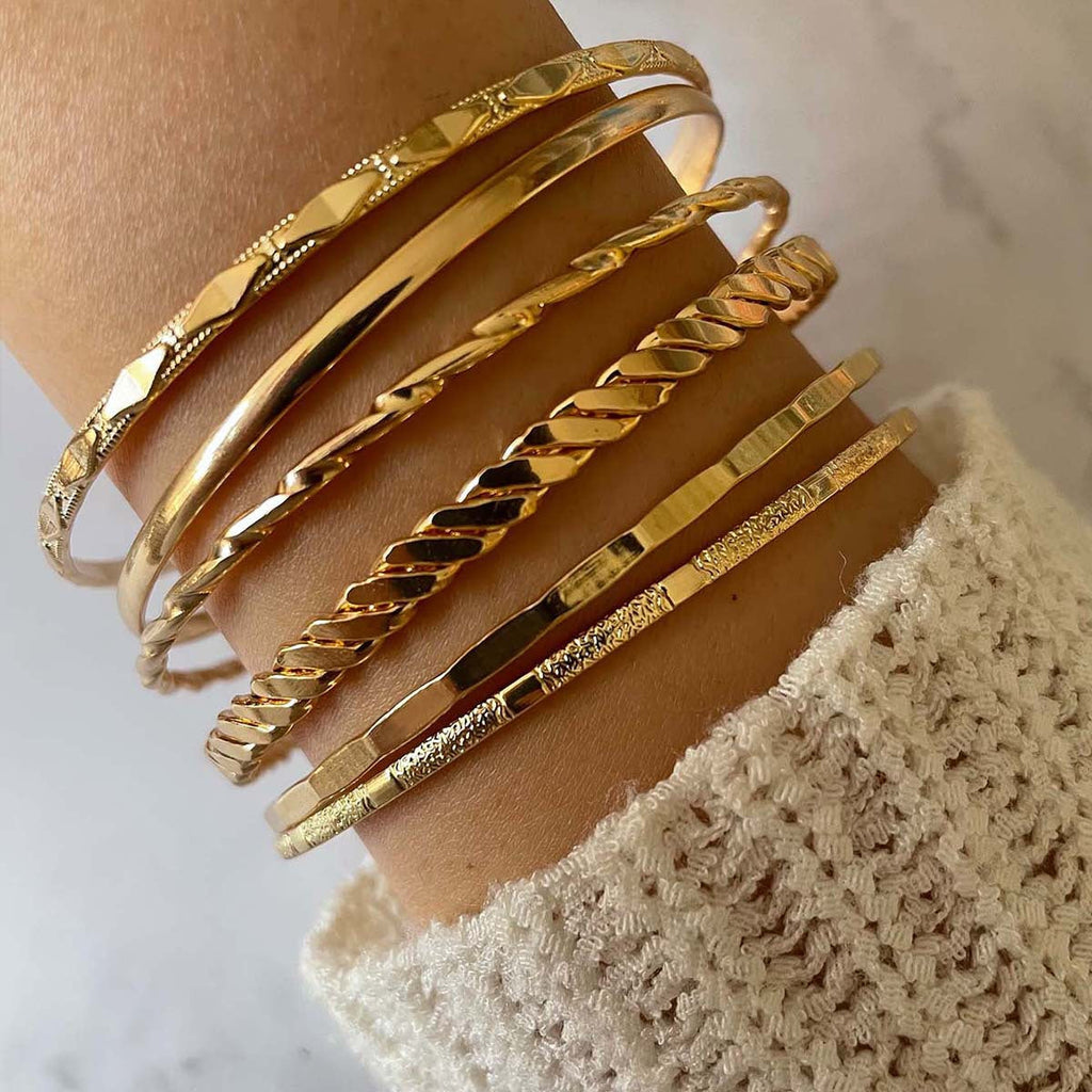 ✦ The MEEANT. Gold Layered Bracelet Set